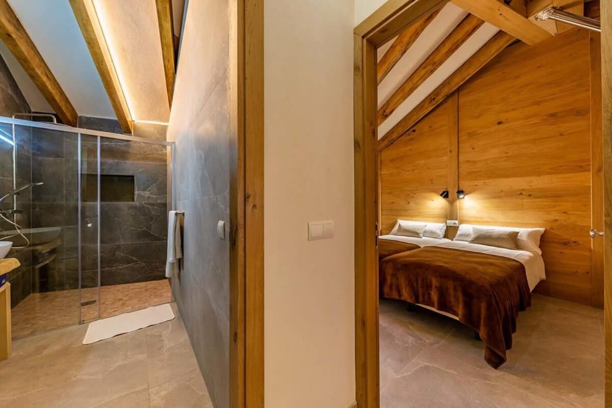 Townhouse Teluo - In The Heart Of Ferienhaus *
